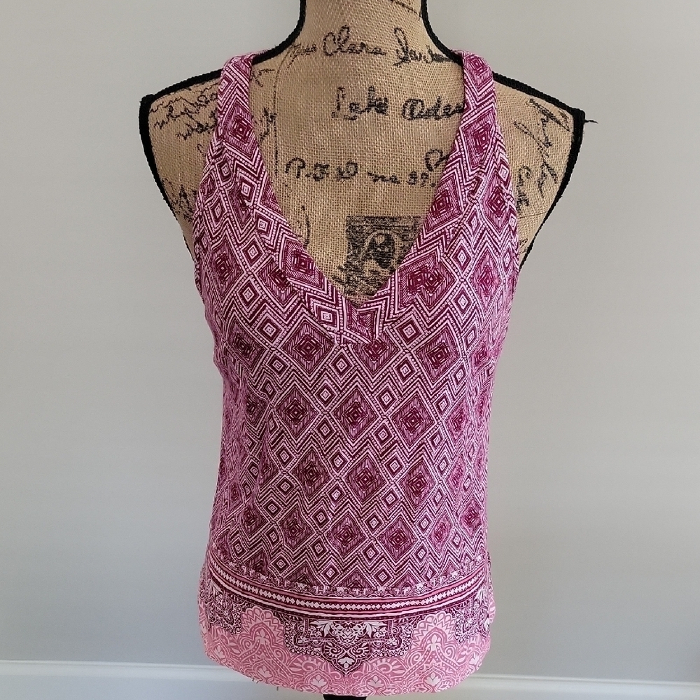 Skies Are Blue Pink Geometric Camisole